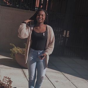 Meet your Posher, Sierrsierra
